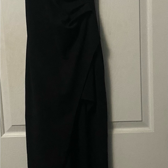 - Windsor size medium high slit long cocktail dress. - Picture 2 of 6